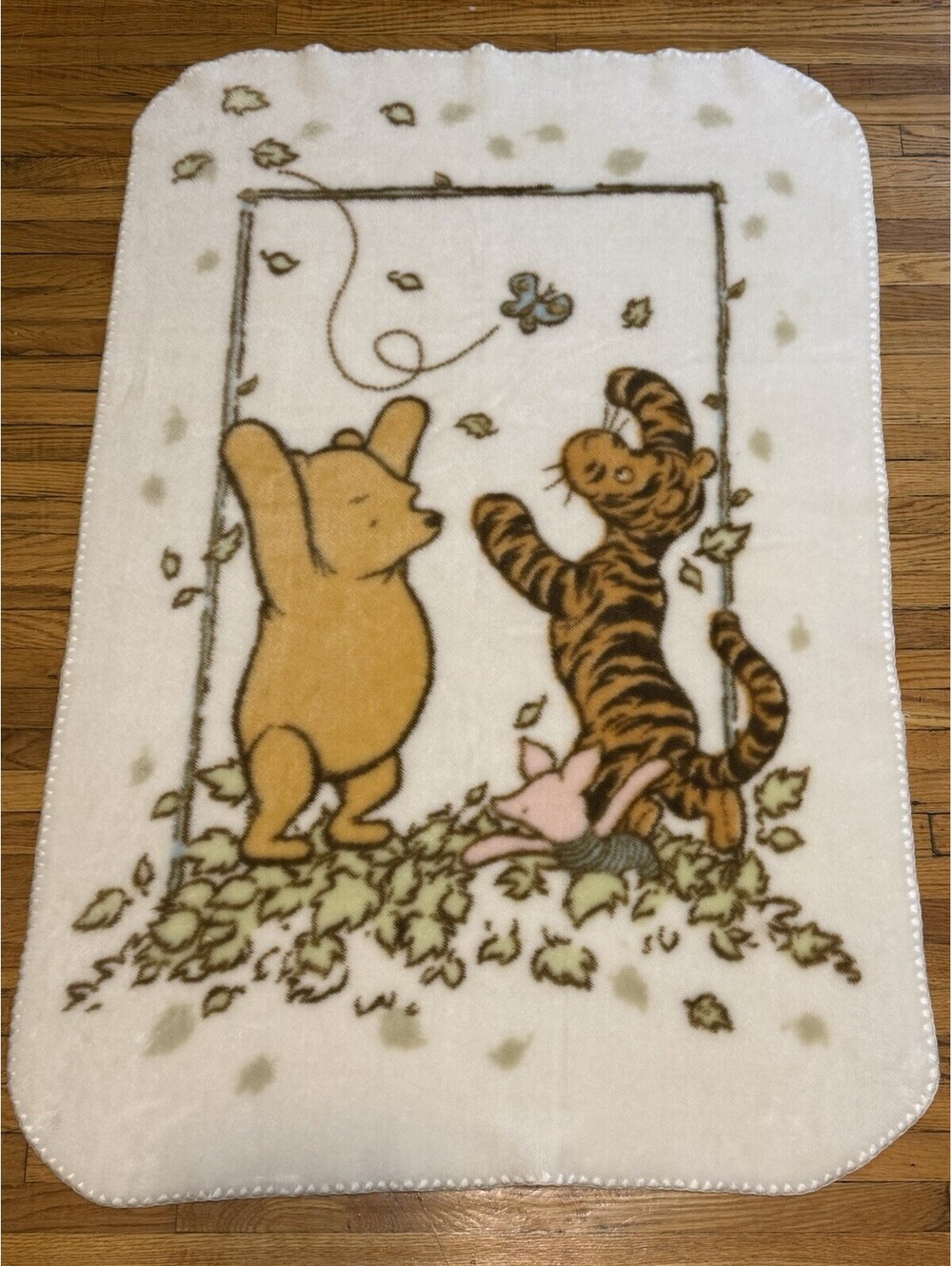 Vintage Disney Classic Winnie The Pooh Tigger Piglet Plush Baby Blanket 45x30